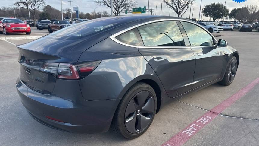 2018 Tesla Model 3 5YJ3E1EA1JF030553