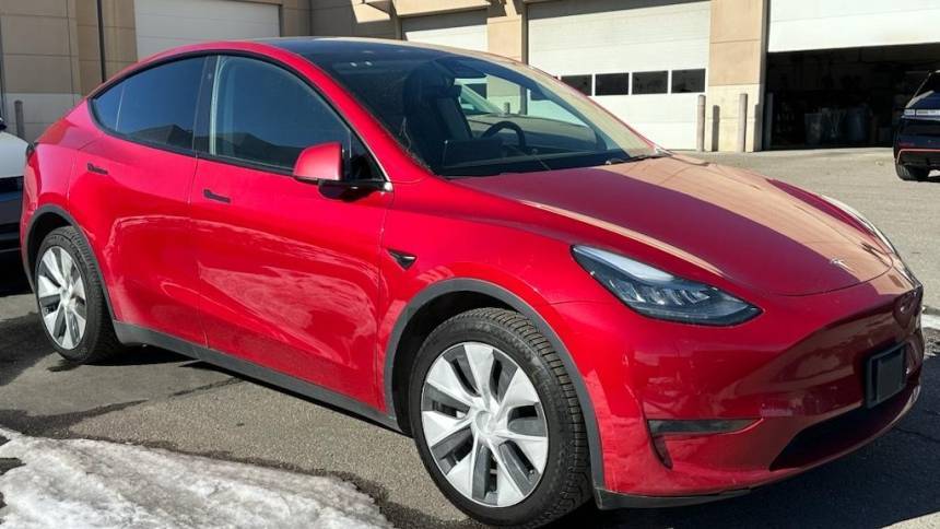 2020 Tesla Model Y 5YJYGDEE7LF019631