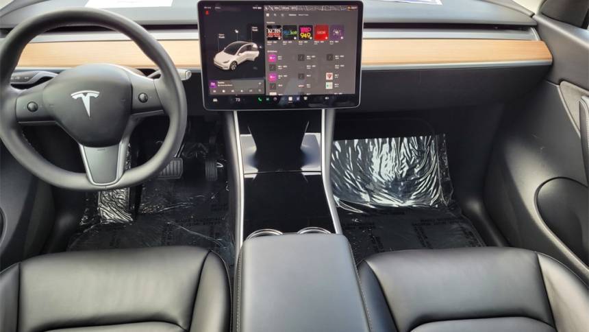 2020 Tesla Model Y 5YJYGDEE3LF010781