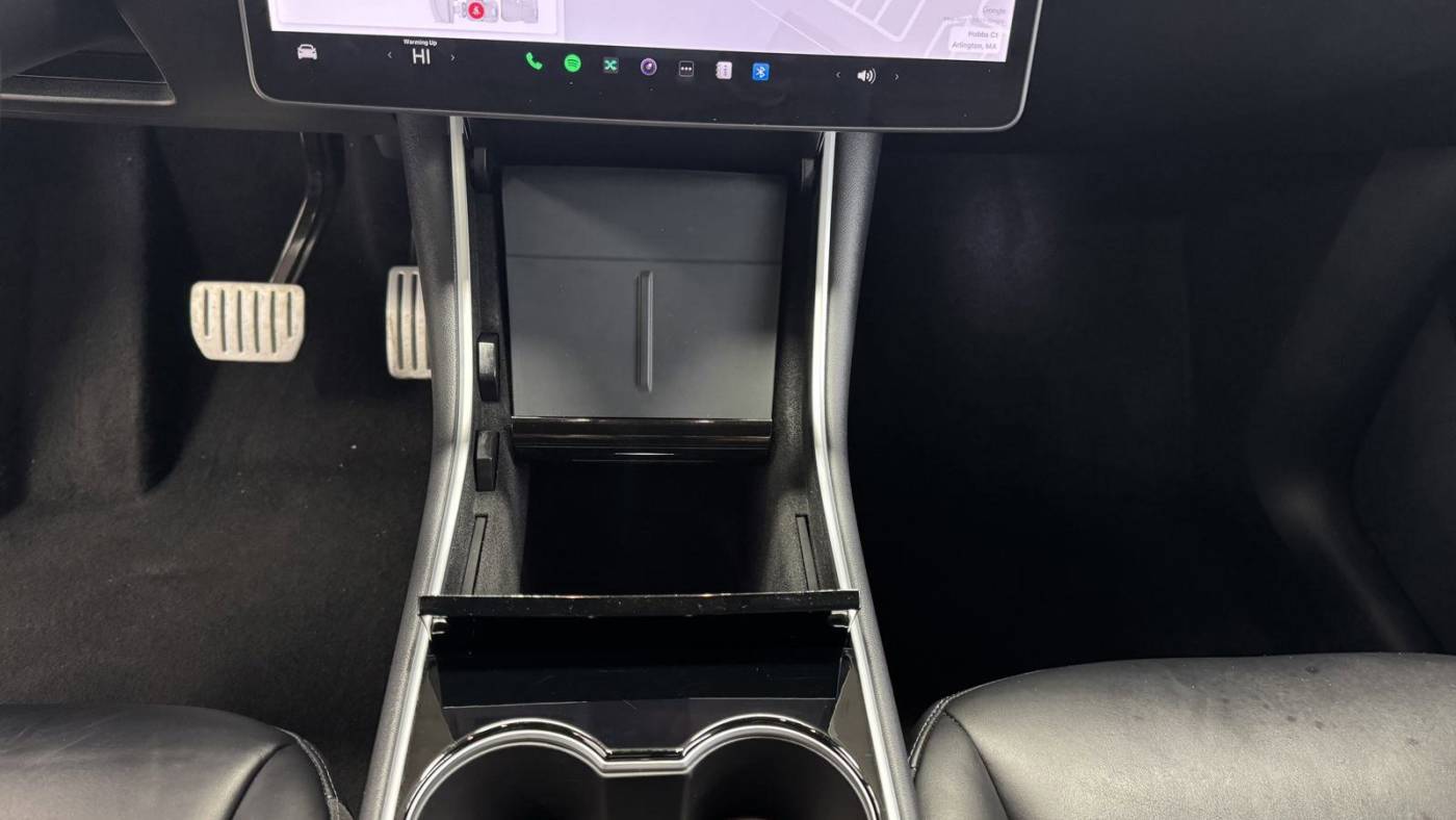 2020 Tesla Model Y 5YJYGDEF7LF001381