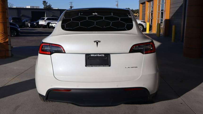 2021 Tesla Model Y 5YJYGDEE6MF076954