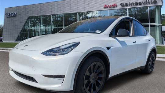 2021 Tesla Model Y 5YJYGDEE8MF239359