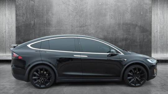 2019 Tesla Model X 5YJXCBE28KF188721