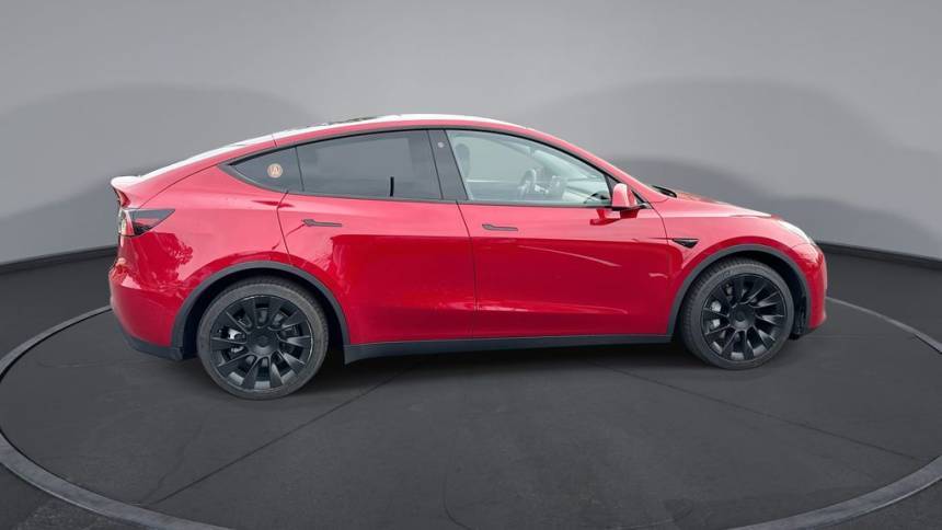 2021 Tesla Model Y 5YJYGDEE3MF108078