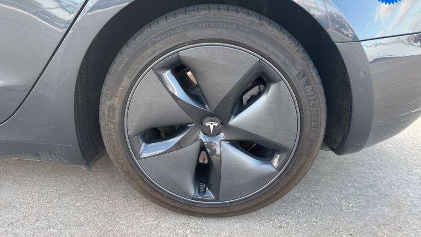 2018 Tesla Model 3 5YJ3E1EA1JF030553