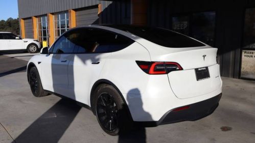 2021 Tesla Model Y 5YJYGDEE6MF076954