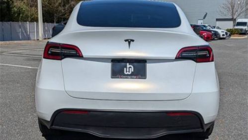 2021 Tesla Model Y 5YJYGDEE8MF239359