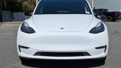 2021 Tesla Model Y 5YJYGDEE8MF239359