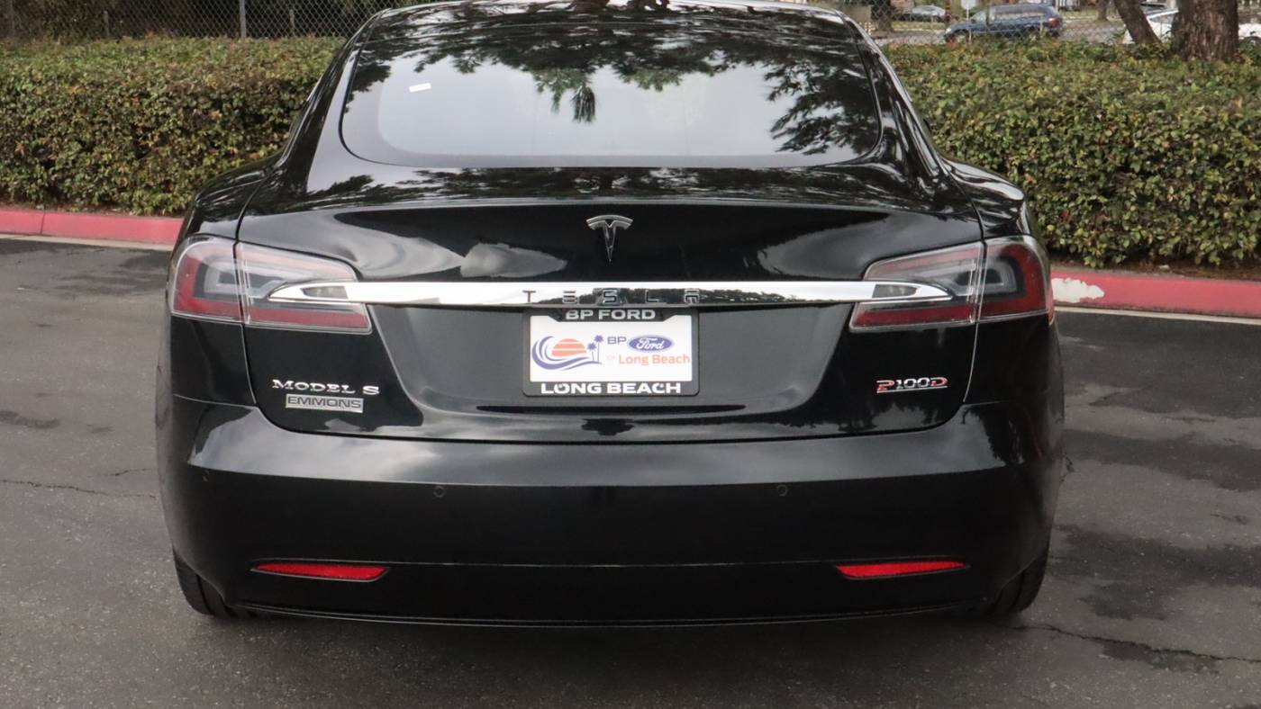 2018 Tesla Model S 5YJSA1E47JF242861