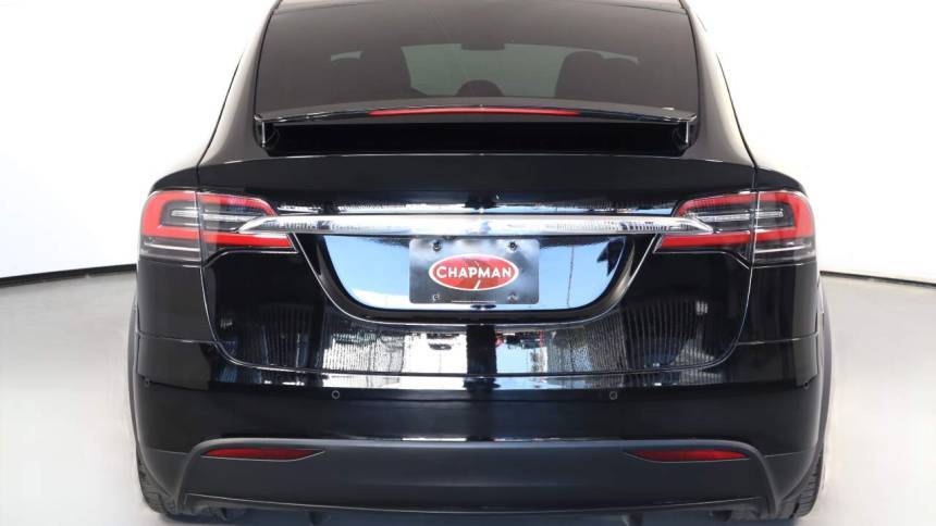 2018 Tesla Model X 5YJXCAE22JF124604