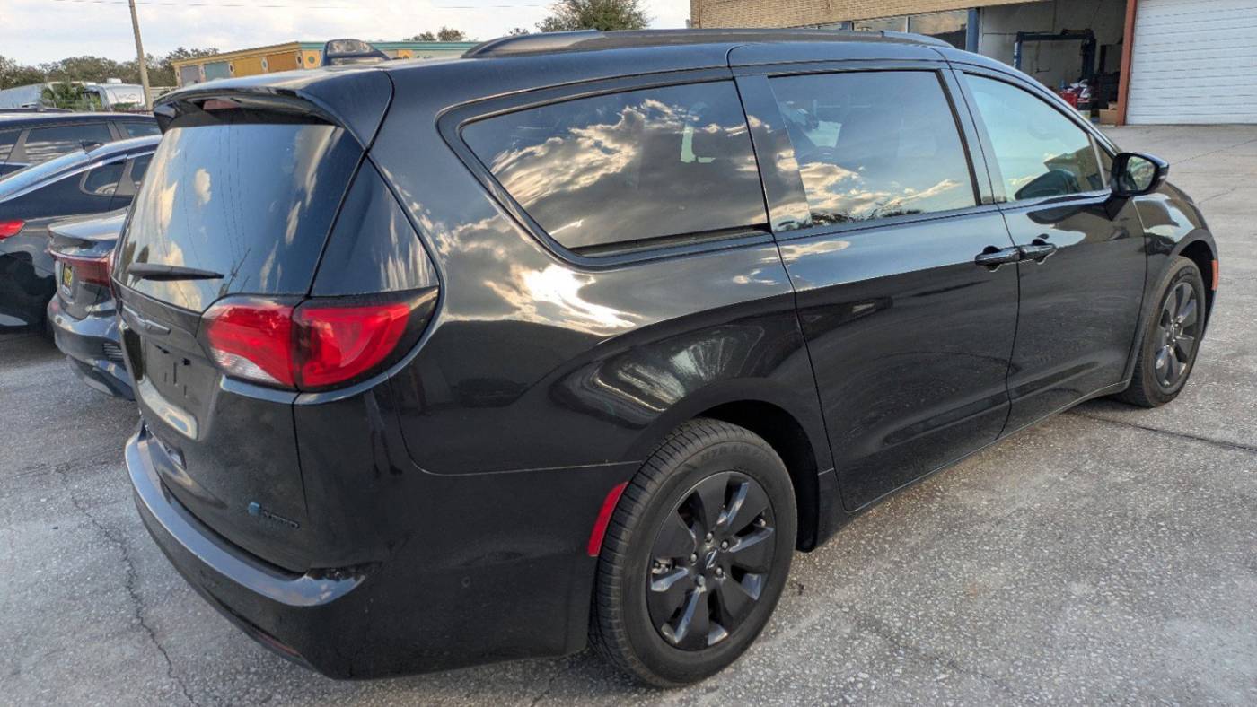 2019 Chrysler Pacifica 2C4RC1N79KR526839