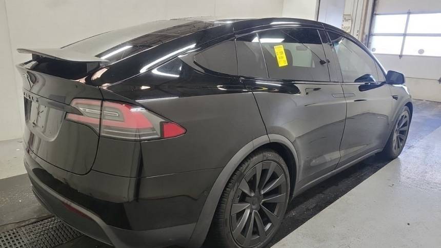 2022 Tesla Model X 7SAXCBE50NF331369