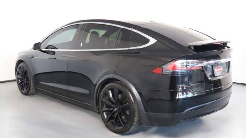 2018 Tesla Model X 5YJXCAE22JF124604