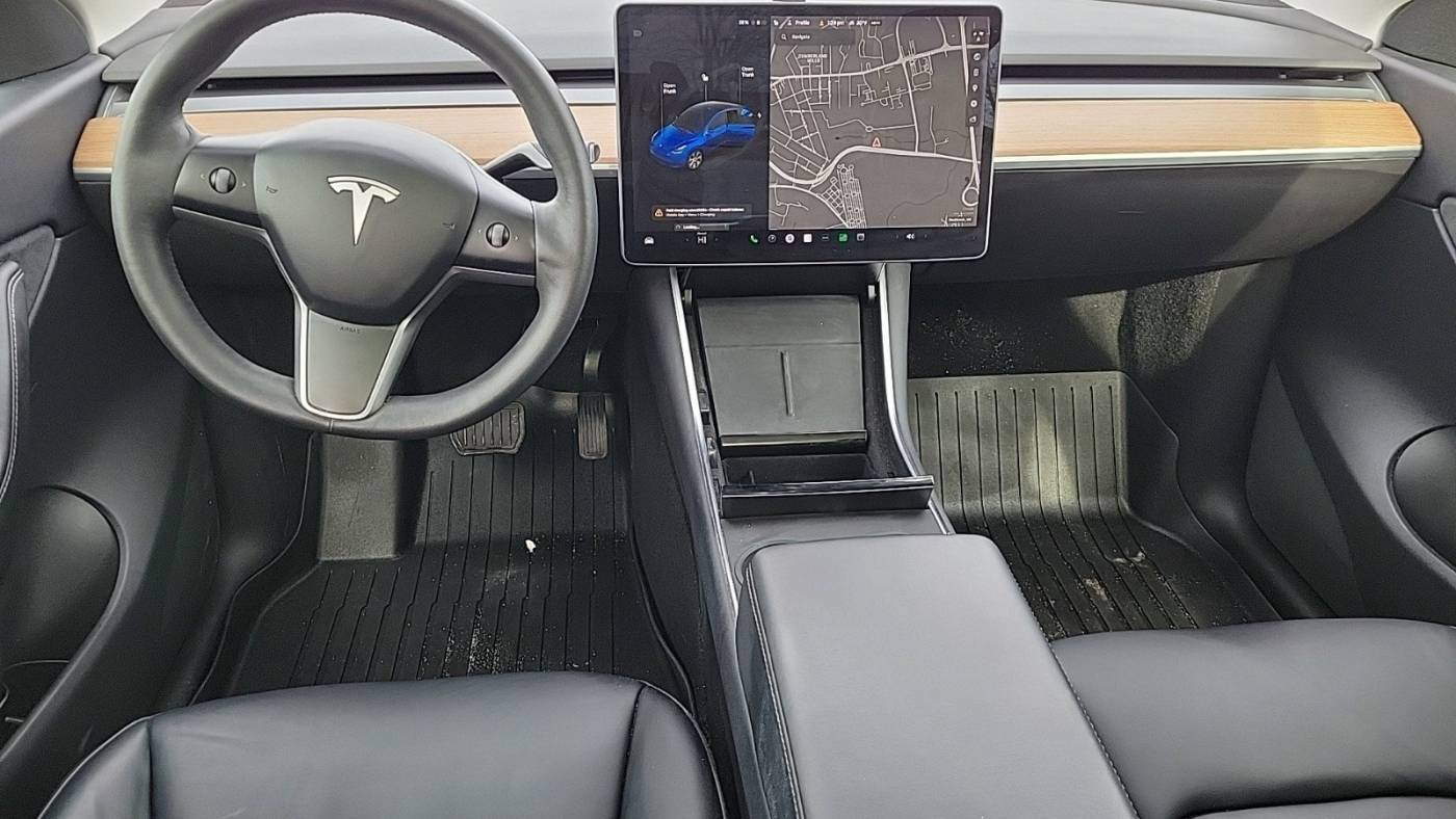 2021 Tesla Model Y 5YJYGDEE0MF119183