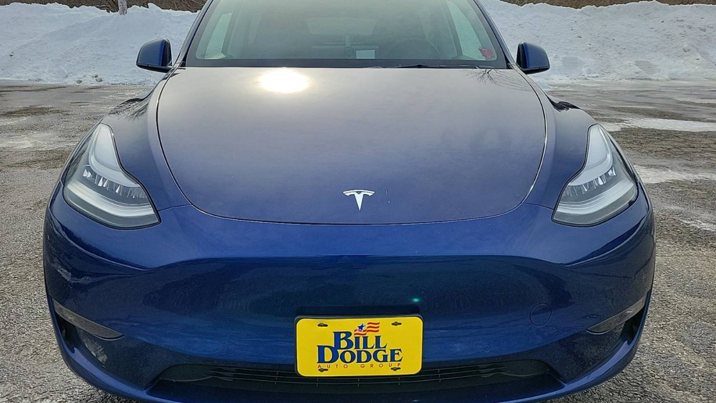 2021 Tesla Model Y 5YJYGDEE0MF119183