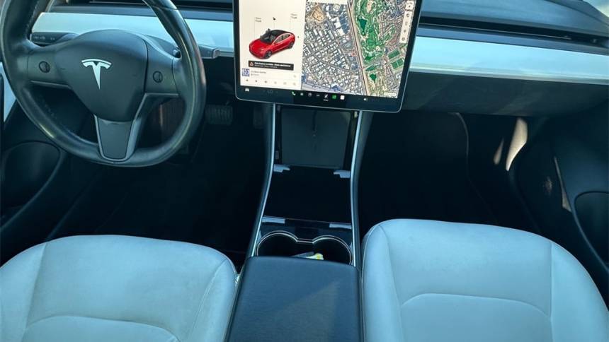 2018 Tesla Model 3 5YJ3E1EB2JF096327