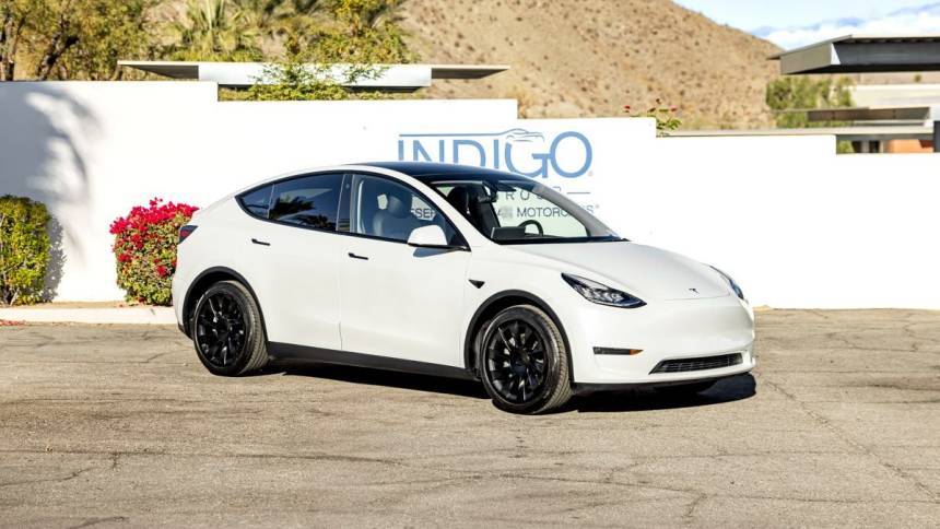 2021 Tesla Model Y 5YJYGDEE1MF090647