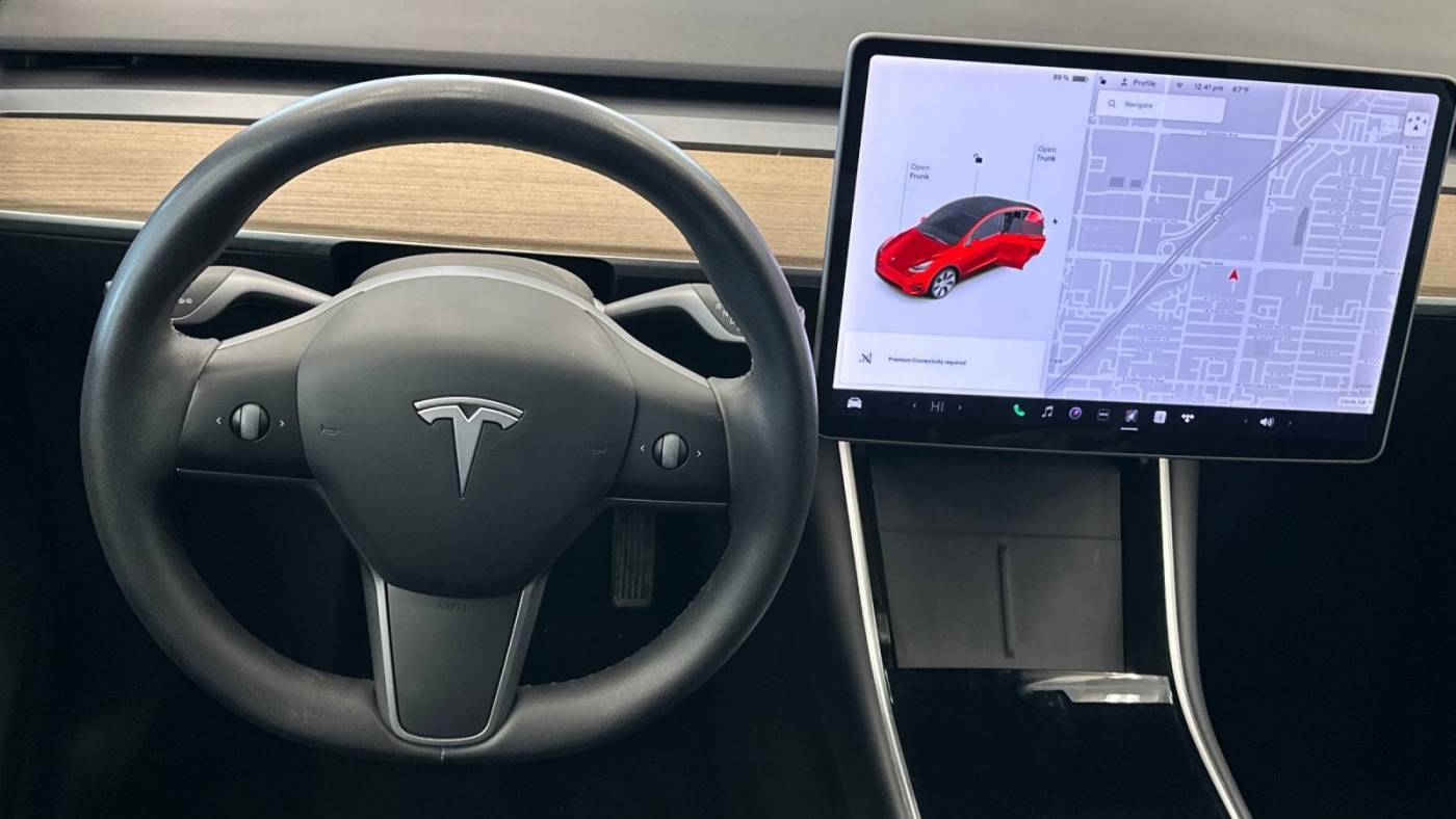 2021 Tesla Model Y 5YJYGDEE3MF072232