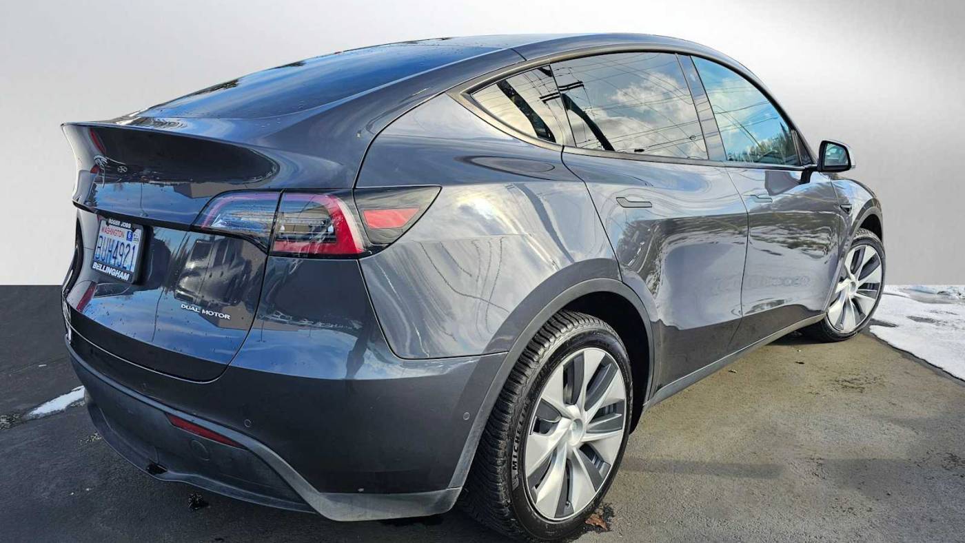 2020 Tesla Model Y 5YJYGDEE4LF018162