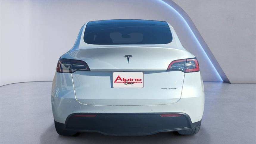 2021 Tesla Model Y 5YJYGDEE7MF196178