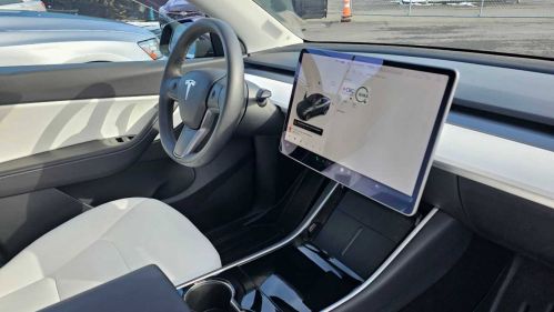 2020 Tesla Model Y 5YJYGDEE4LF018162