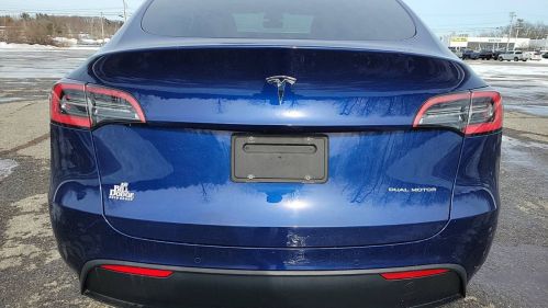 2021 Tesla Model Y 5YJYGDEE0MF119183