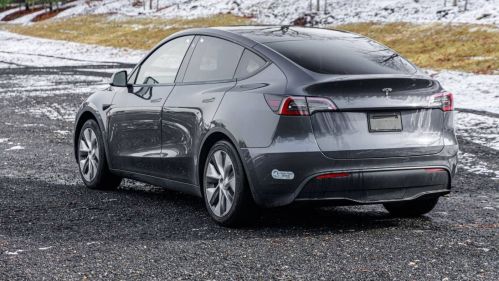 2021 Tesla Model Y 5YJYGAEE8MF191263