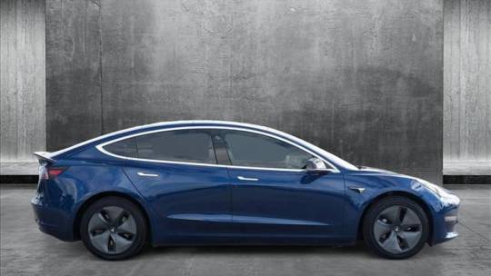 2019 Tesla Model 3 5YJ3E1EB8KF497592