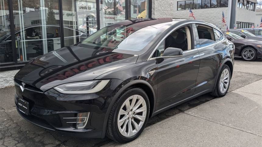 2016 Tesla Model X 5YJXCBE25GF008845