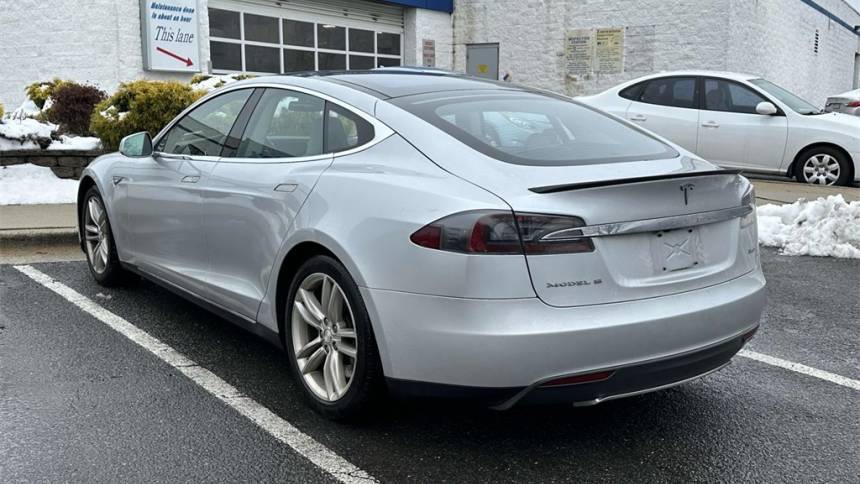 2013 Tesla Model S 5YJSA1CP7DFP18317