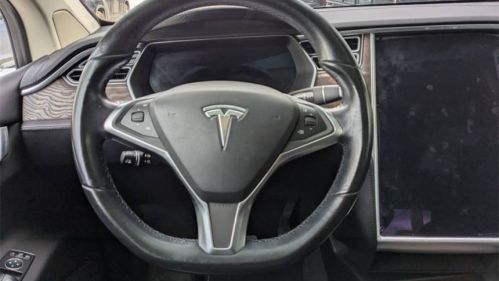 2016 Tesla Model X 5YJXCBE25GF008845