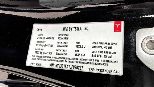 2018 Tesla Model 3 5YJ3E1EA1JF070227