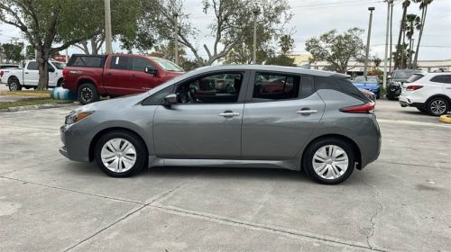 2024 Nissan LEAF 1N4AZ1BV2RC554327