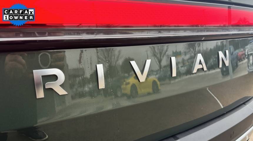 2023 Rivian R1T 7FCTGBAA4PN025180