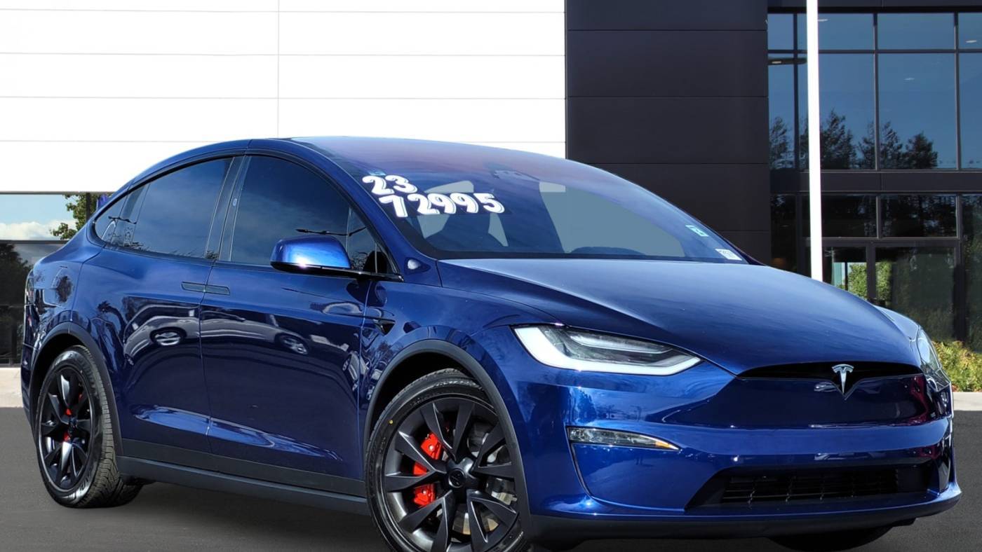 2023 Tesla Model X 7SAXCBE60PF395438