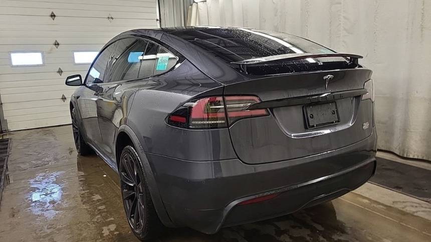 2022 Tesla Model X 7SAXCBE66NF333703