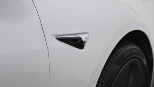 2019 Tesla Model 3 5YJ3E1EB1KF421549