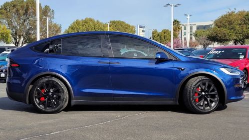 2023 Tesla Model X 7SAXCBE60PF395438