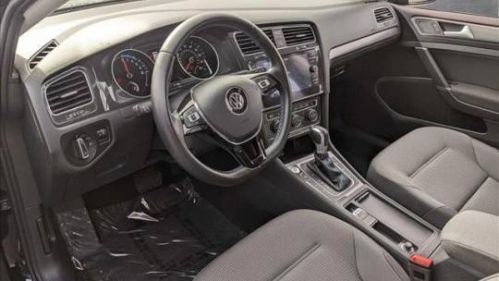 2019 Volkswagen e-Golf WVWKR7AU3KW917801