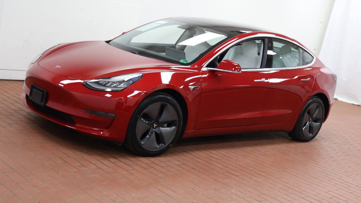 2018 Tesla Model 3 5YJ3E1EB0JF085875