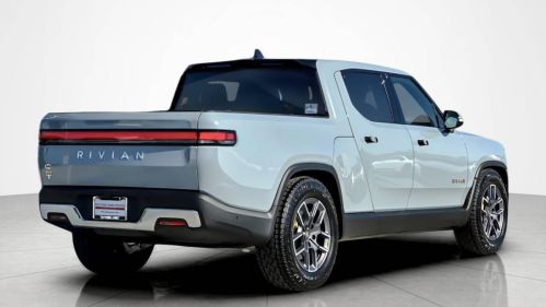 2024 Rivian R1T 7FCTGAAA9RN033823