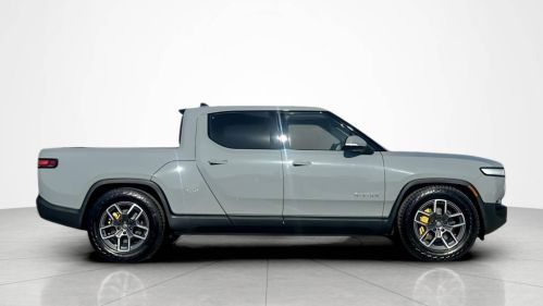 2024 Rivian R1T 7FCTGAAA9RN033823