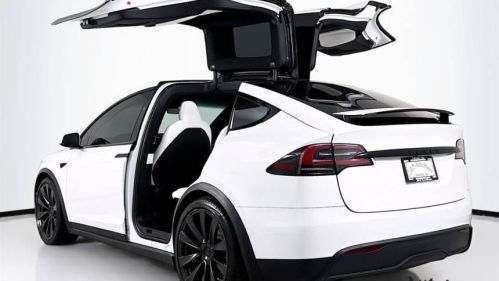 2023 Tesla Model X 7SAXCBE50PF366951