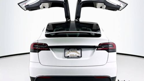 2023 Tesla Model X 7SAXCBE50PF366951