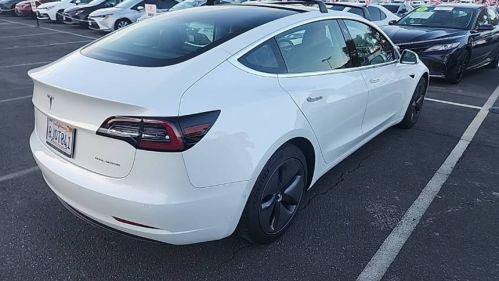 2019 Tesla Model 3 5YJ3E1EB3KF199709