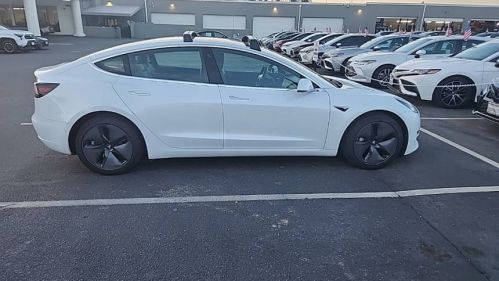 2019 Tesla Model 3 5YJ3E1EB3KF199709