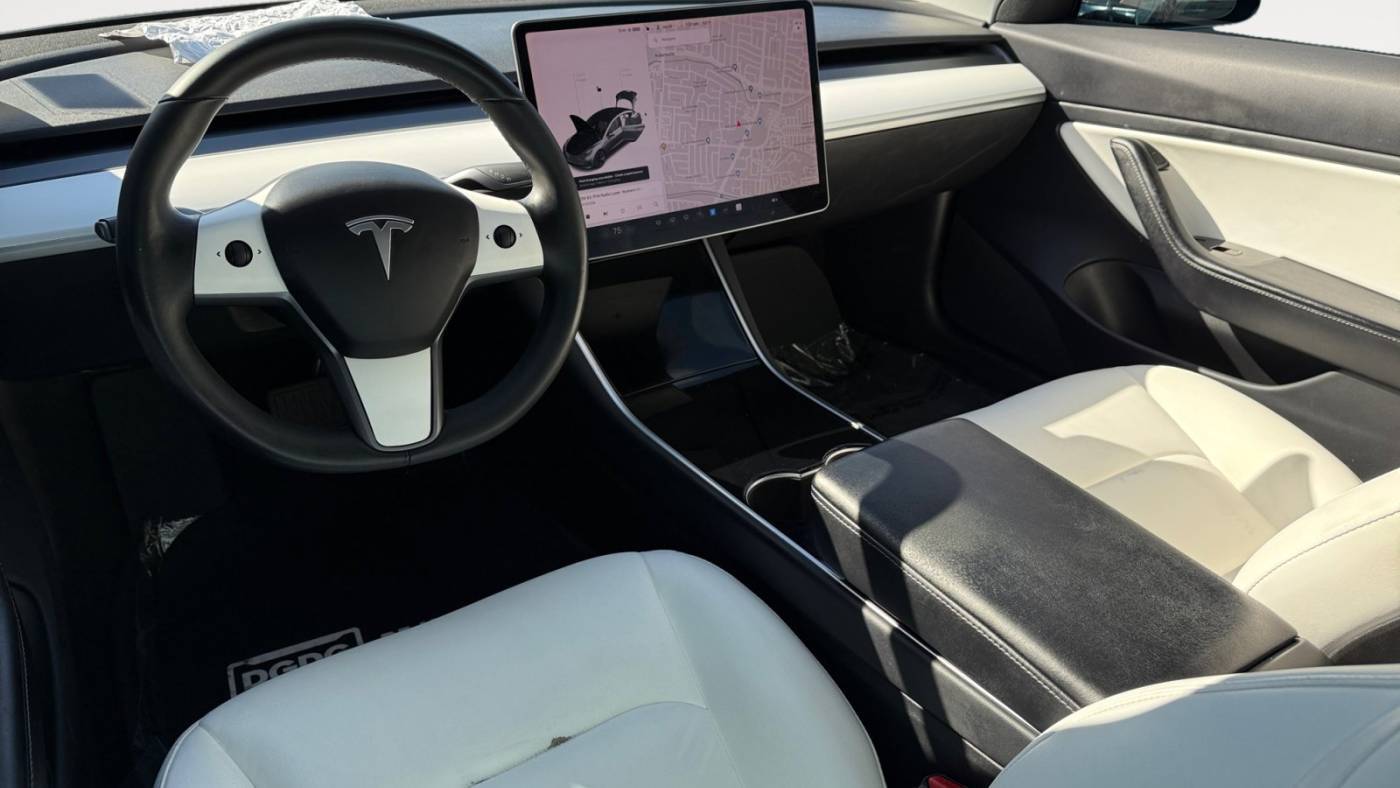 2019 Tesla Model 3 5YJ3E1EB9KF195311