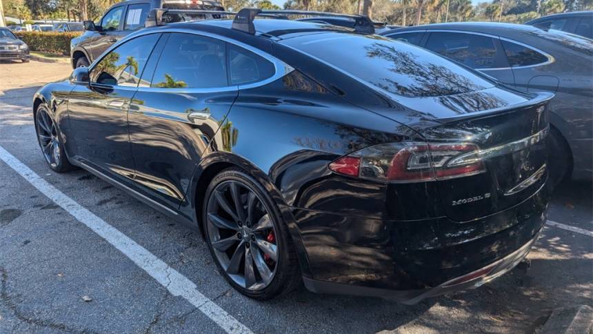 2014 Tesla Model S 5YJSA1H19EFP44651