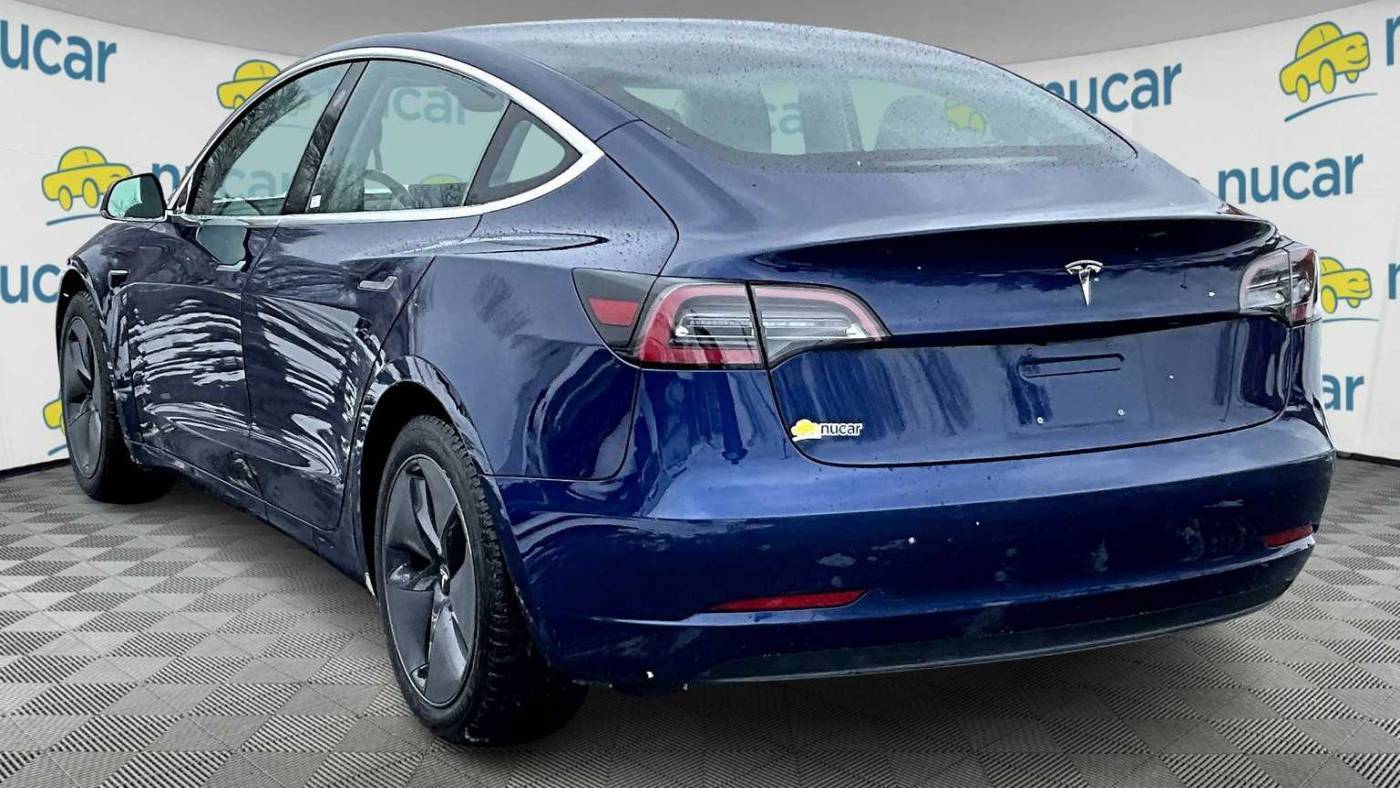 2018 Tesla Model 3 5YJ3E1EA4JF102328