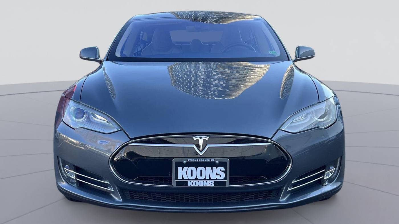 2013 Tesla Model S 5YJSA1CG2DFP03966